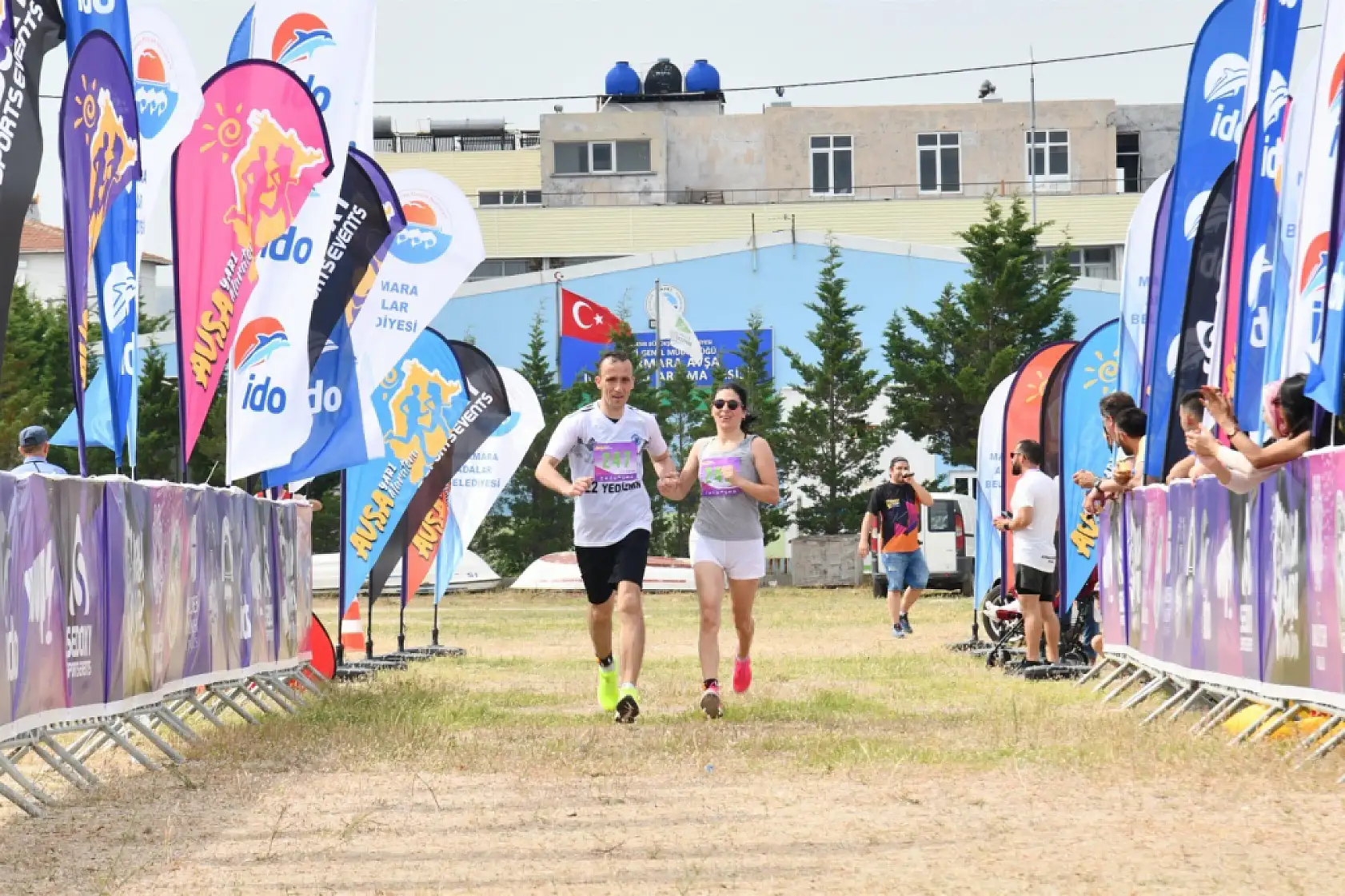 Avşa'da temiz bir Marmara için koştular
