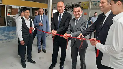 Edremit'te özel sektör-okul işbirliği