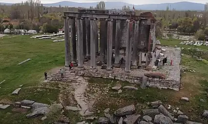 Aizanoi Antik Kenti'nde ilkbahar güzelliği