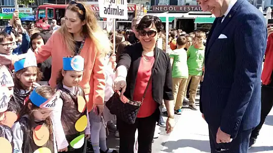 Bandırma'da trafik haftası kutlanıyor