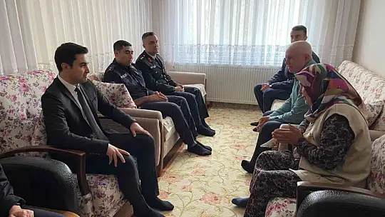 Bayramda şehit ve gazi aileleri ziyaret edildi