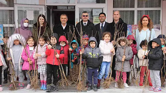 Bigadiç'te Hayvancılığa Büyük Destek