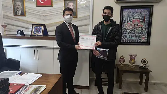 BİGEP sınavlarında dereceye giren öğrenciler ödüllendirildi.
