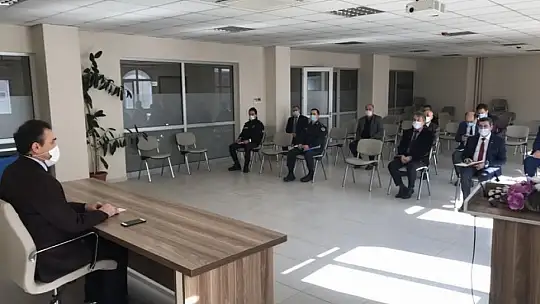 Burhaniye'de kapsamlı koronavirüs toplantısı yapıldı