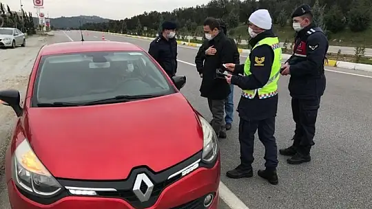 Burhaniye Kaymakamı Koronavirüs denetimlerine katıldı