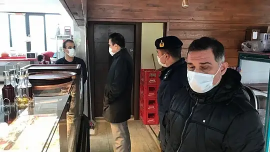 Burhaniye Kaymakamı Koronavirüs denetimlerine katıldı