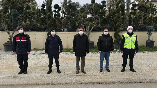 Burhaniye Kaymakamı Koronavirüs denetimlerine katıldı