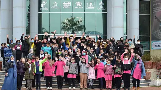 Edremit'te Sahil Güvenlik ve Sat komandoları öğrencilere mesleklerini anlattı