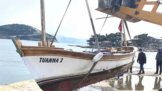 Erdek'te kayıp olan tekneyi balıkçılar buldu