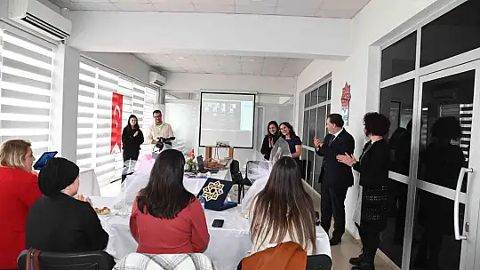 Karesi'nin anne adayları mezun oldu