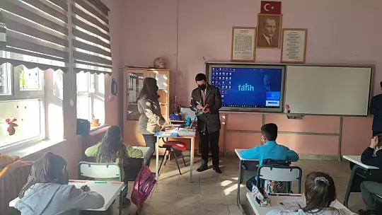 Kaymakam Çelik'ten kızıksa ilk ve orta okuluna ziyaret