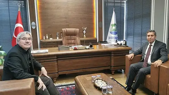 Müdür Tatlı İvrindi'de öğretmen ve öğrencilerle buluştu
