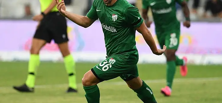 Bursaspor'da en çok Burak Altıparmak forma giydi